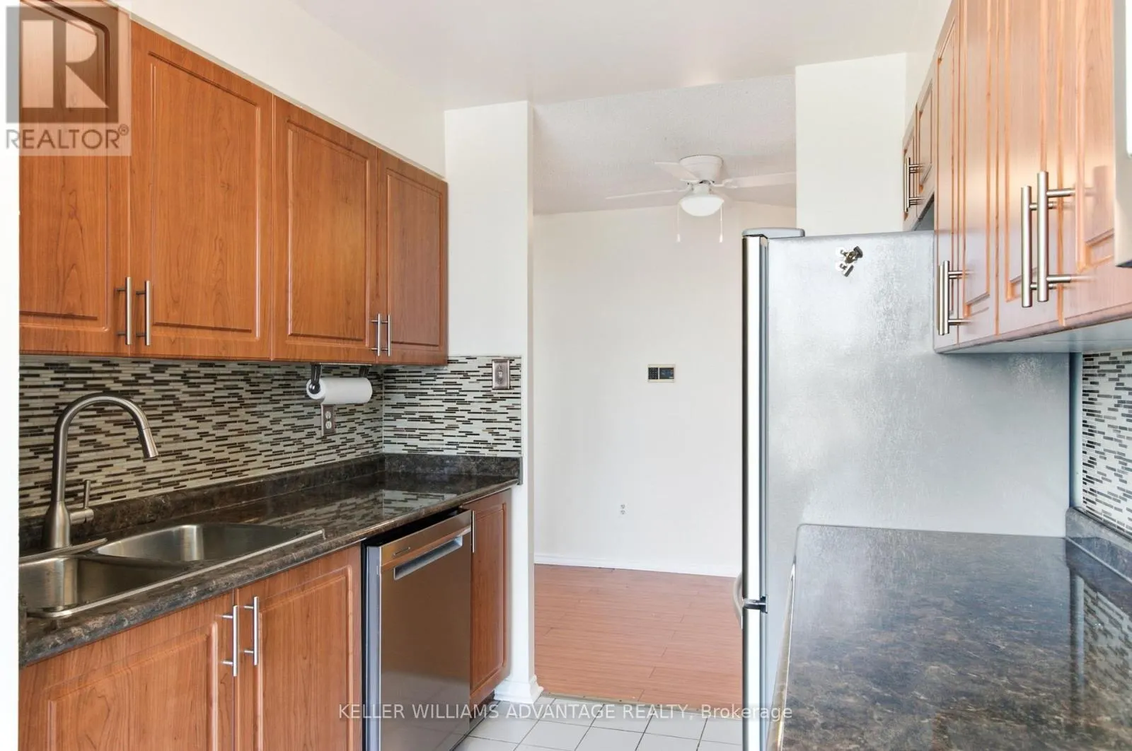 1006 - 3231 EGLINTON AVENUE E