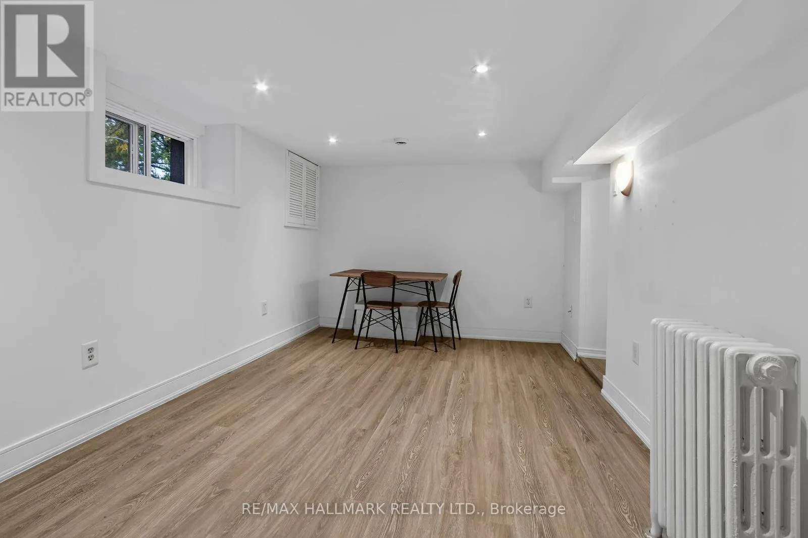 27 BEXHILL LOWER AVENUE