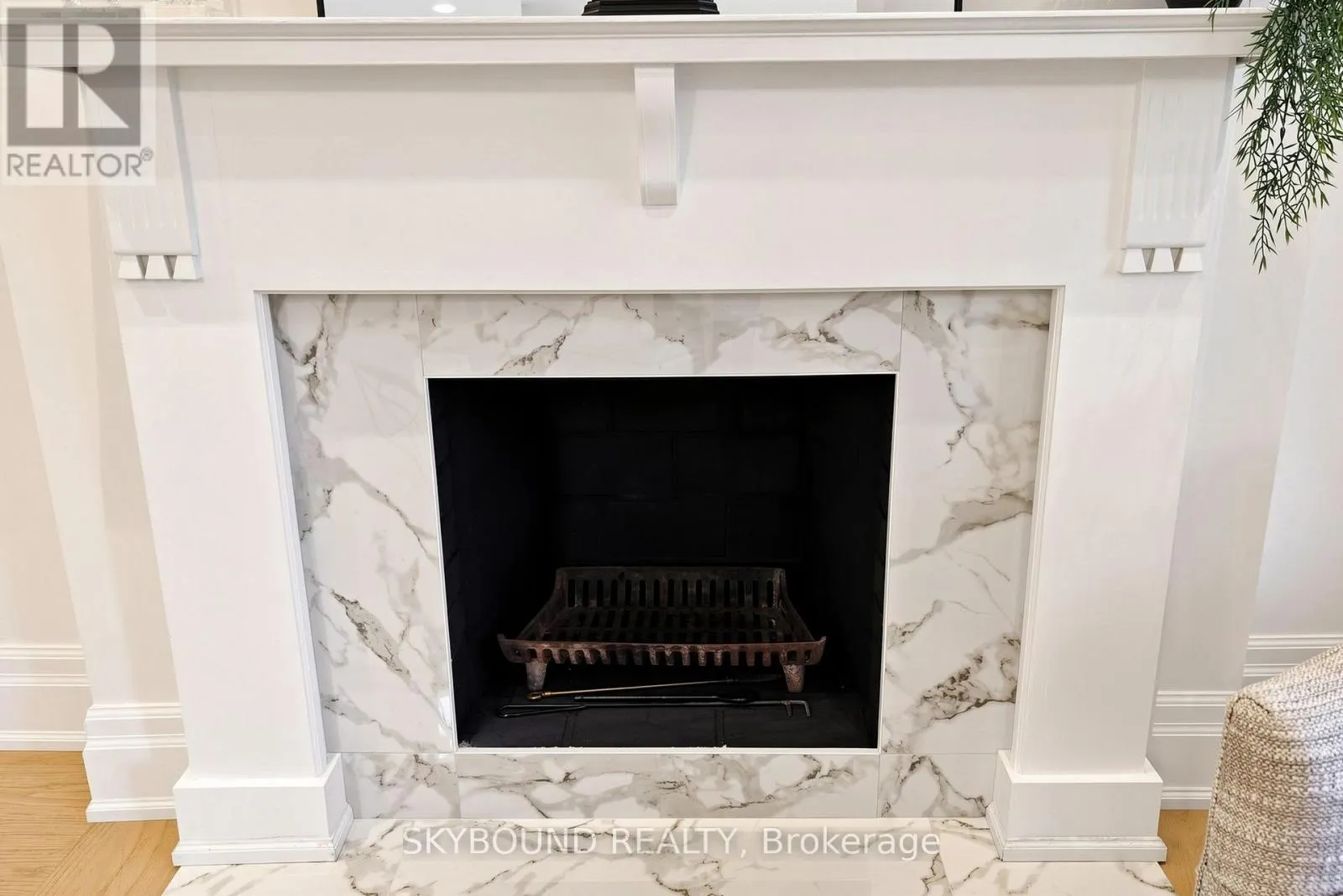 156 HAMPTON AVENUE