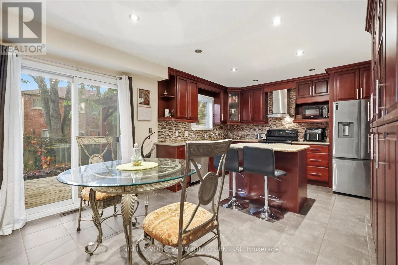 14 HILLMAN DRIVE