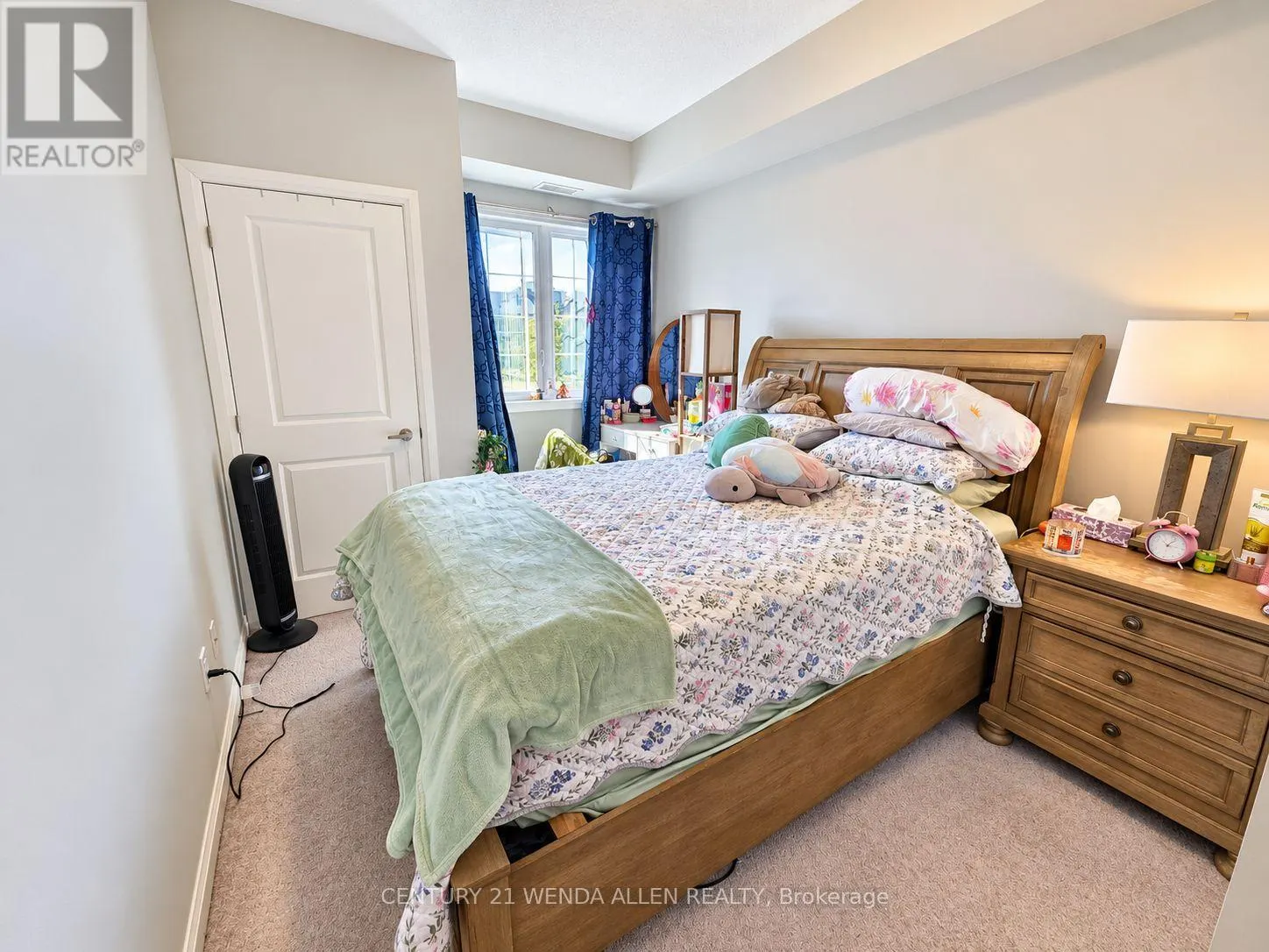 203 - 80 SHIPWAY AVENUE