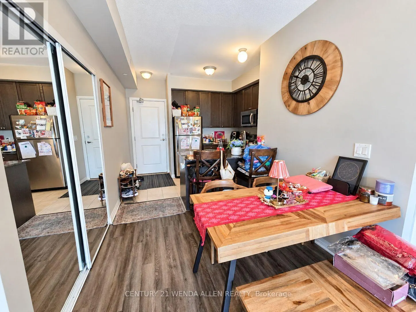 203 - 80 SHIPWAY AVENUE