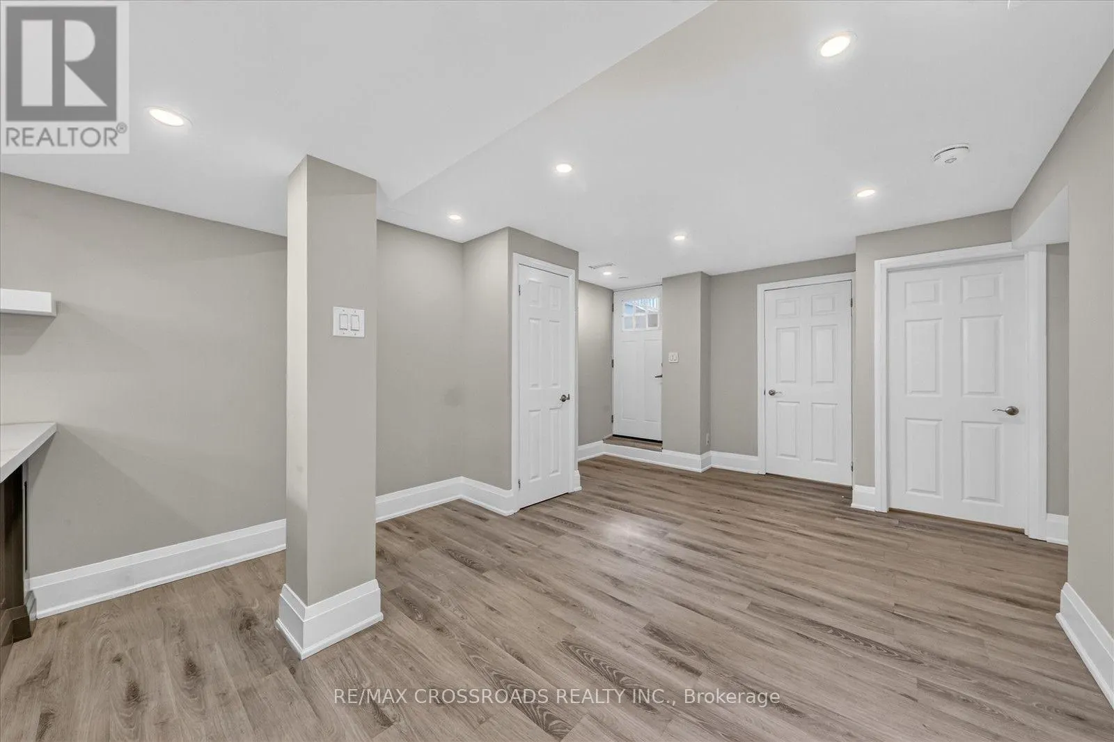 2124 RUDELL ROAD