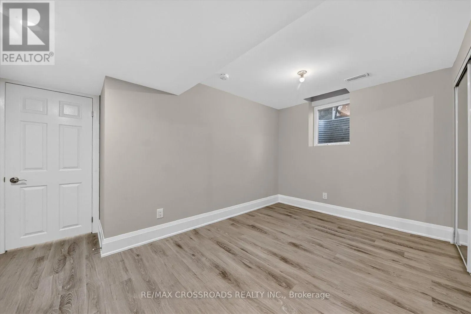 2124 RUDELL ROAD