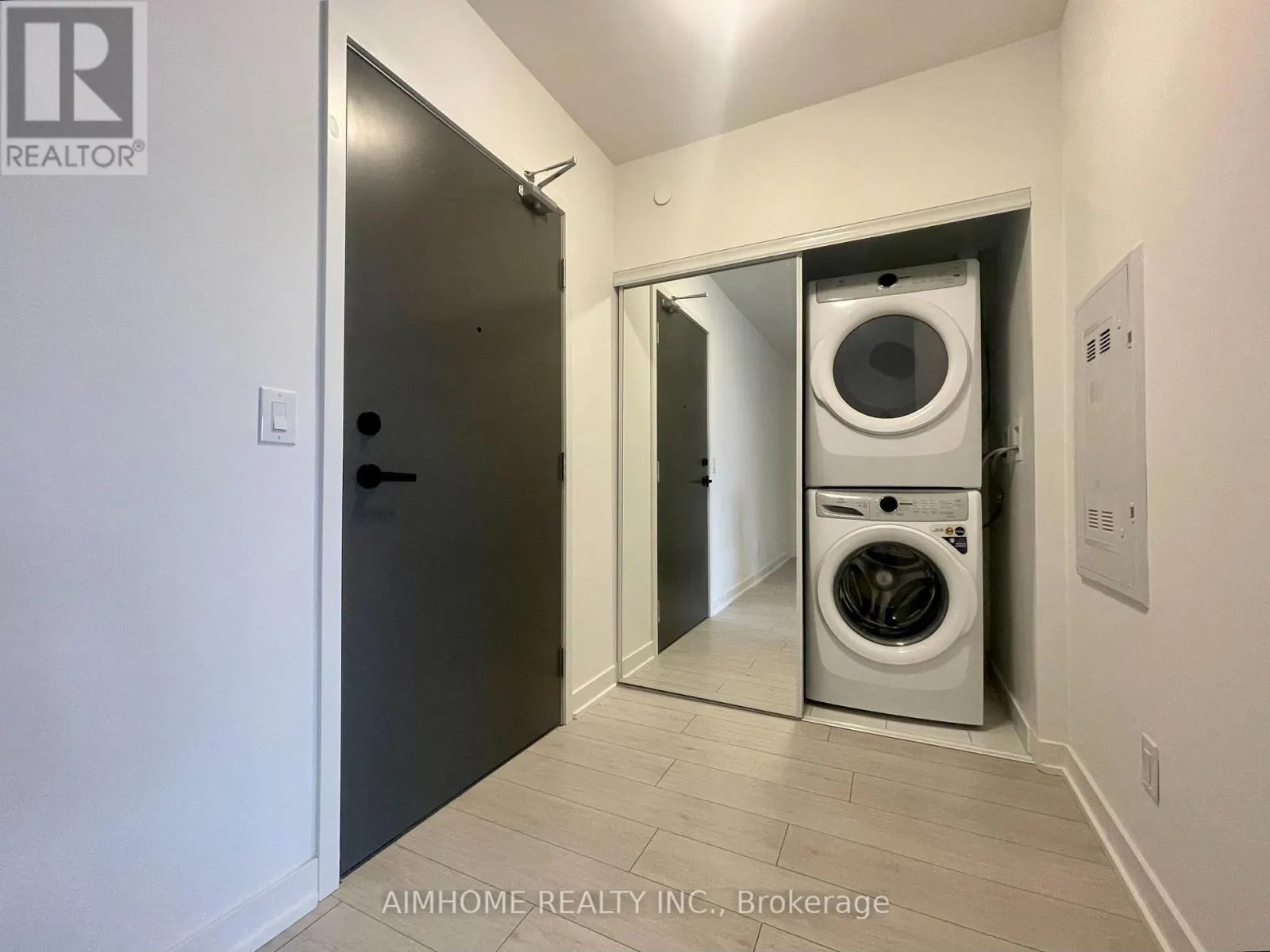 610 - 2033 KENNEDY ROAD