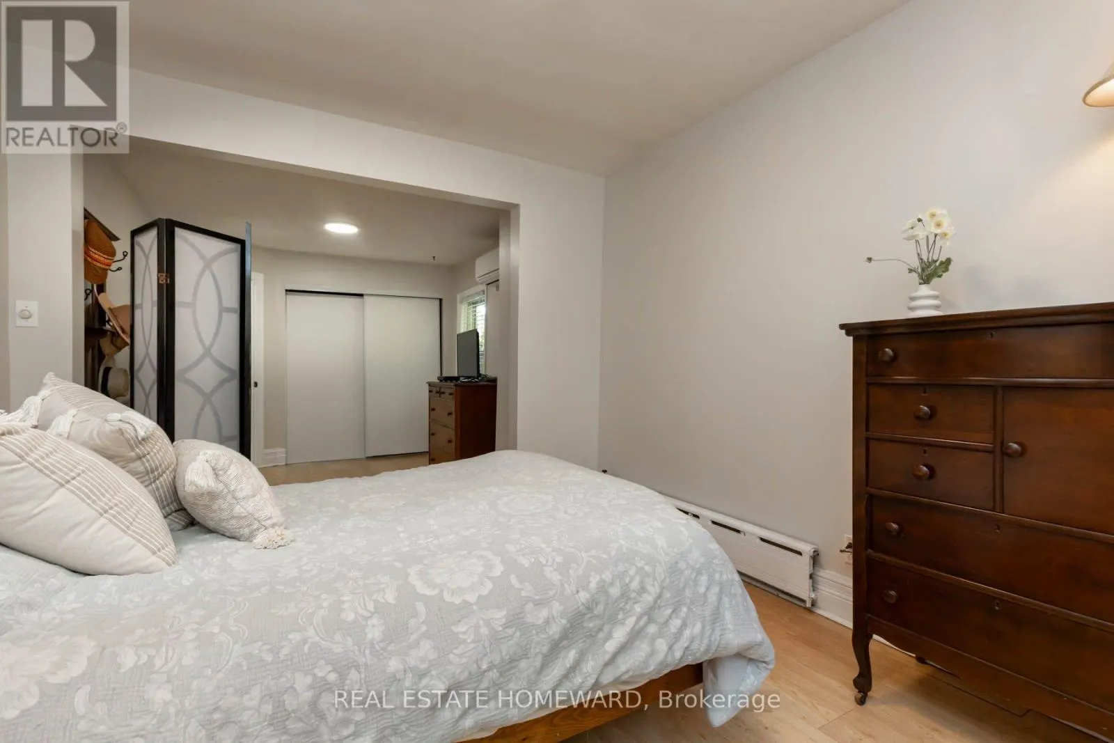 212 CLONMORE DRIVE