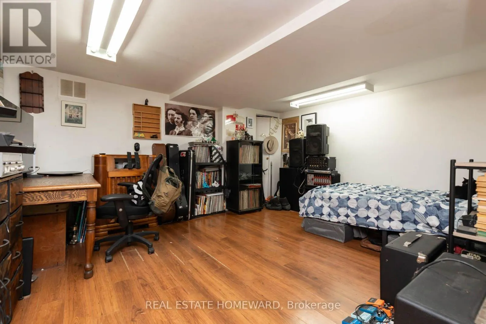 212 CLONMORE DRIVE