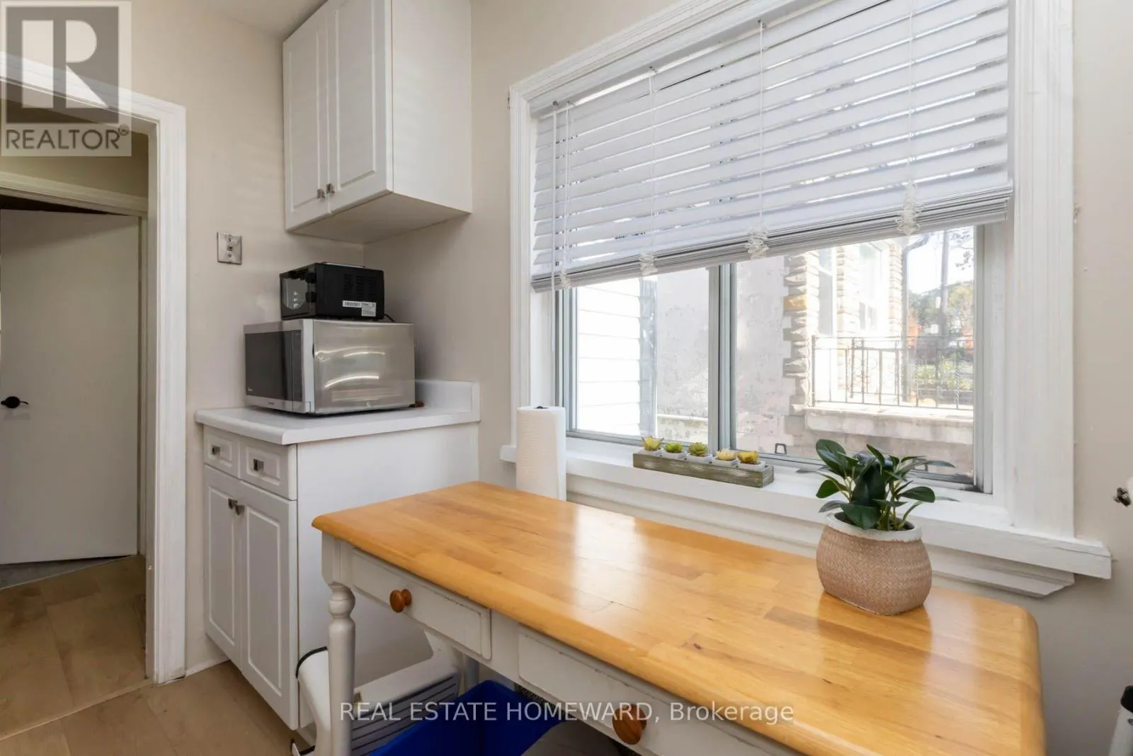 212 CLONMORE DRIVE