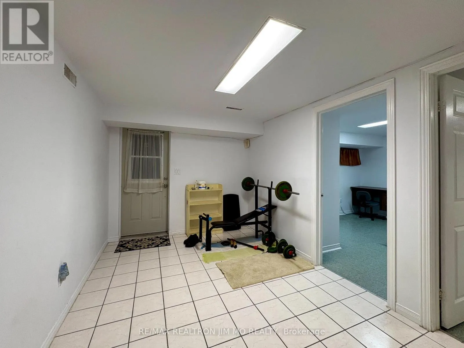 BASEMENT - 39 HARTLEYWOOD DRIVE