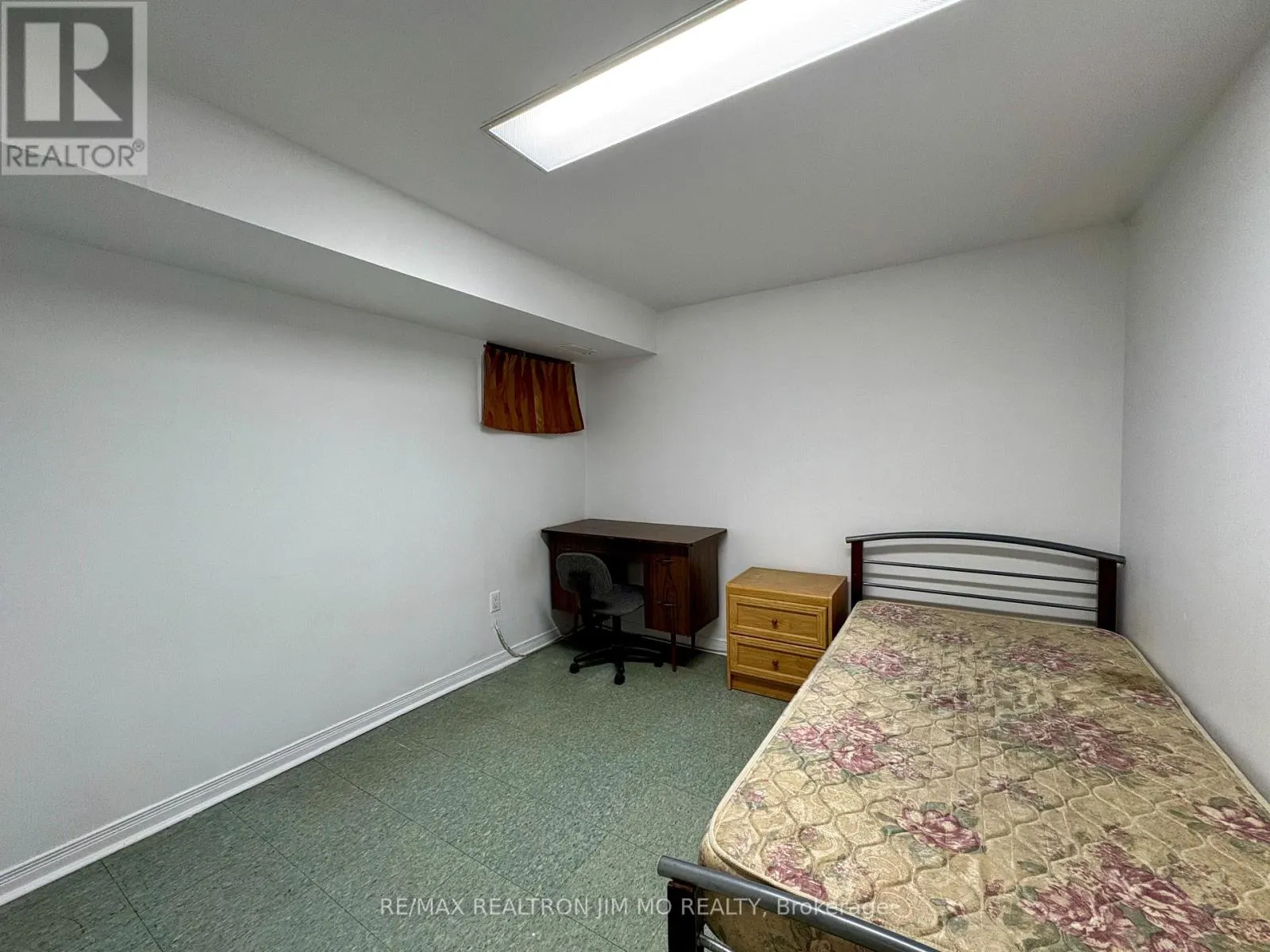 BASEMENT - 39 HARTLEYWOOD DRIVE