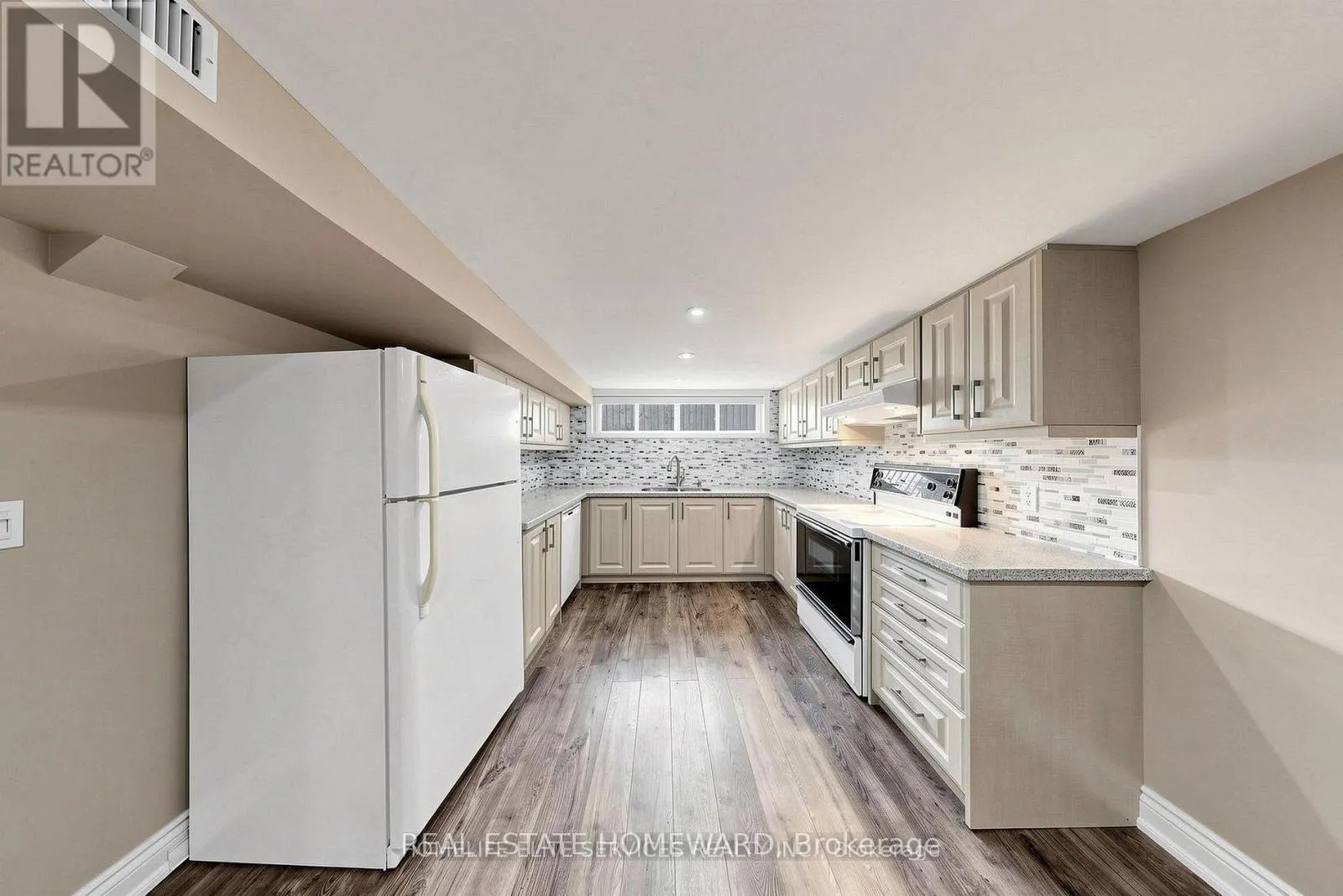 LOWER - 48 FREY CRESCENT