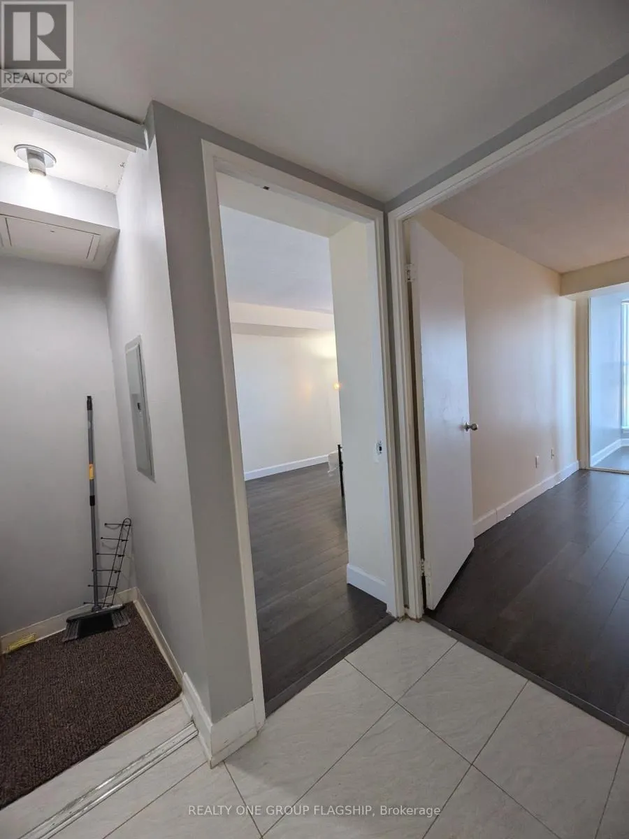 1010 - 2460 EGLINTON AVENUE E
