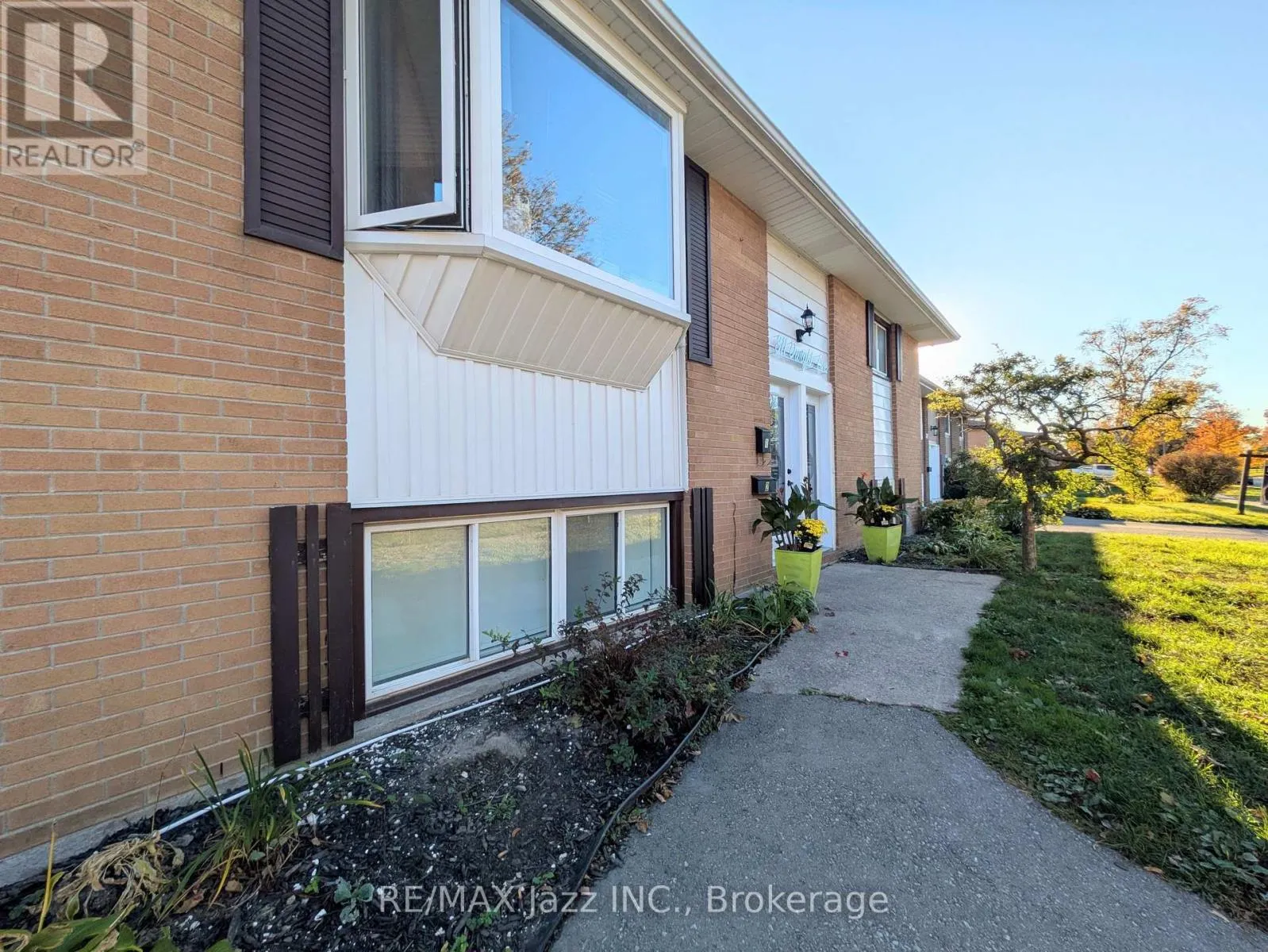 2 - 311 DWIGHT AVENUE #2