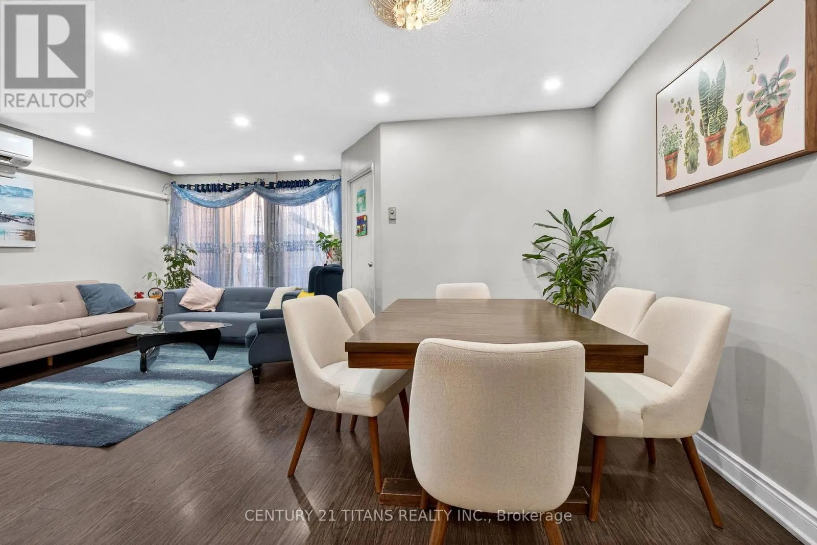 1018 - 100 MORNELLE COURT