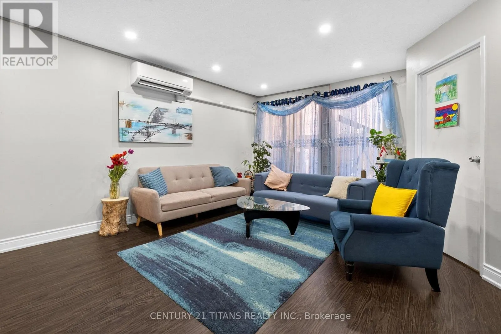 1018 - 100 MORNELLE COURT