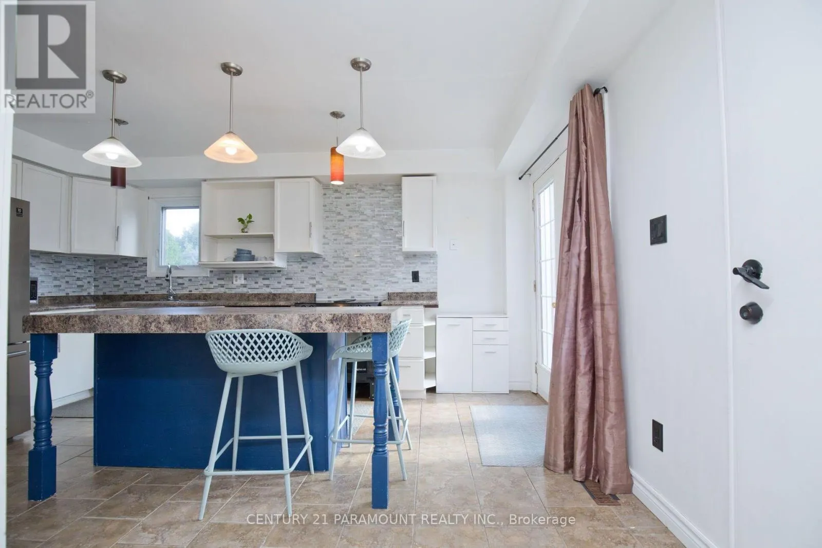 888 SPROULE CRESCENT