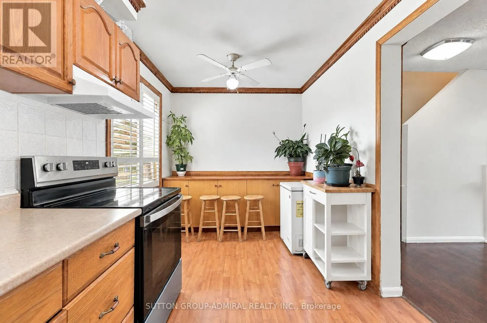27 - 21 CHESTER LE BOULEVARD