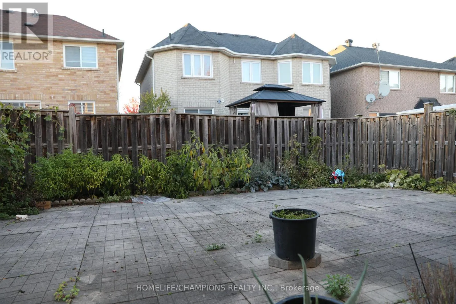 38 BOBOLINK AVENUE