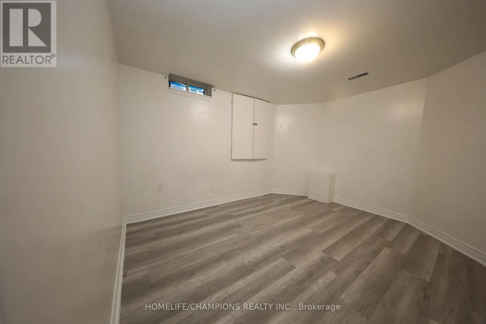 38 BOBOLINK AVENUE