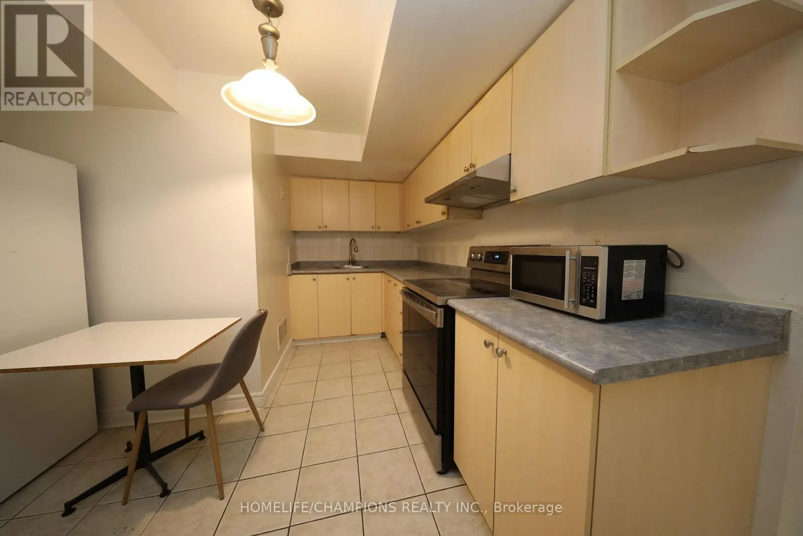 38 BOBOLINK AVENUE
