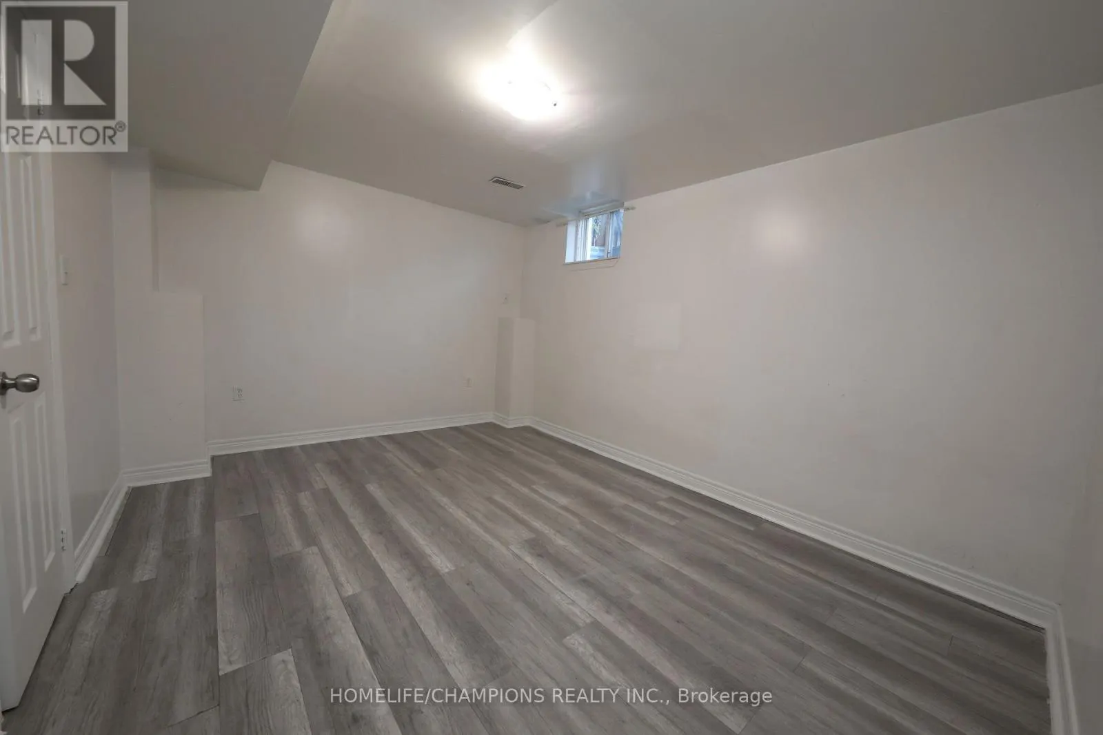 38 BOBOLINK AVENUE
