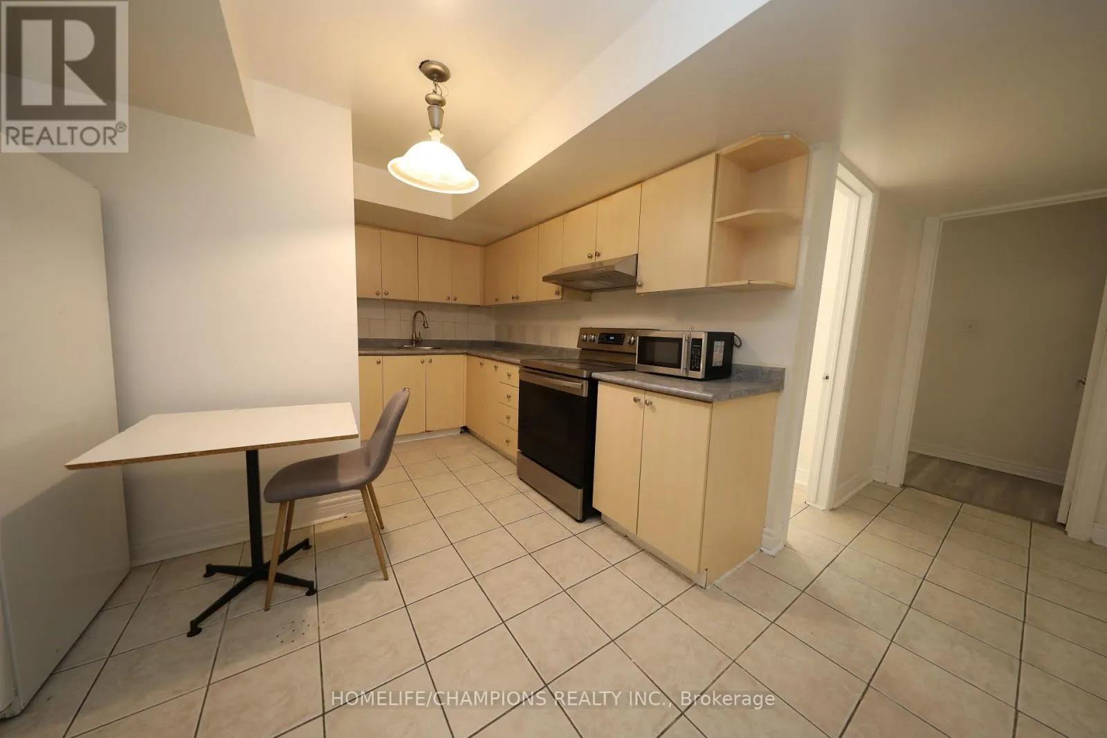 38 BOBOLINK AVENUE