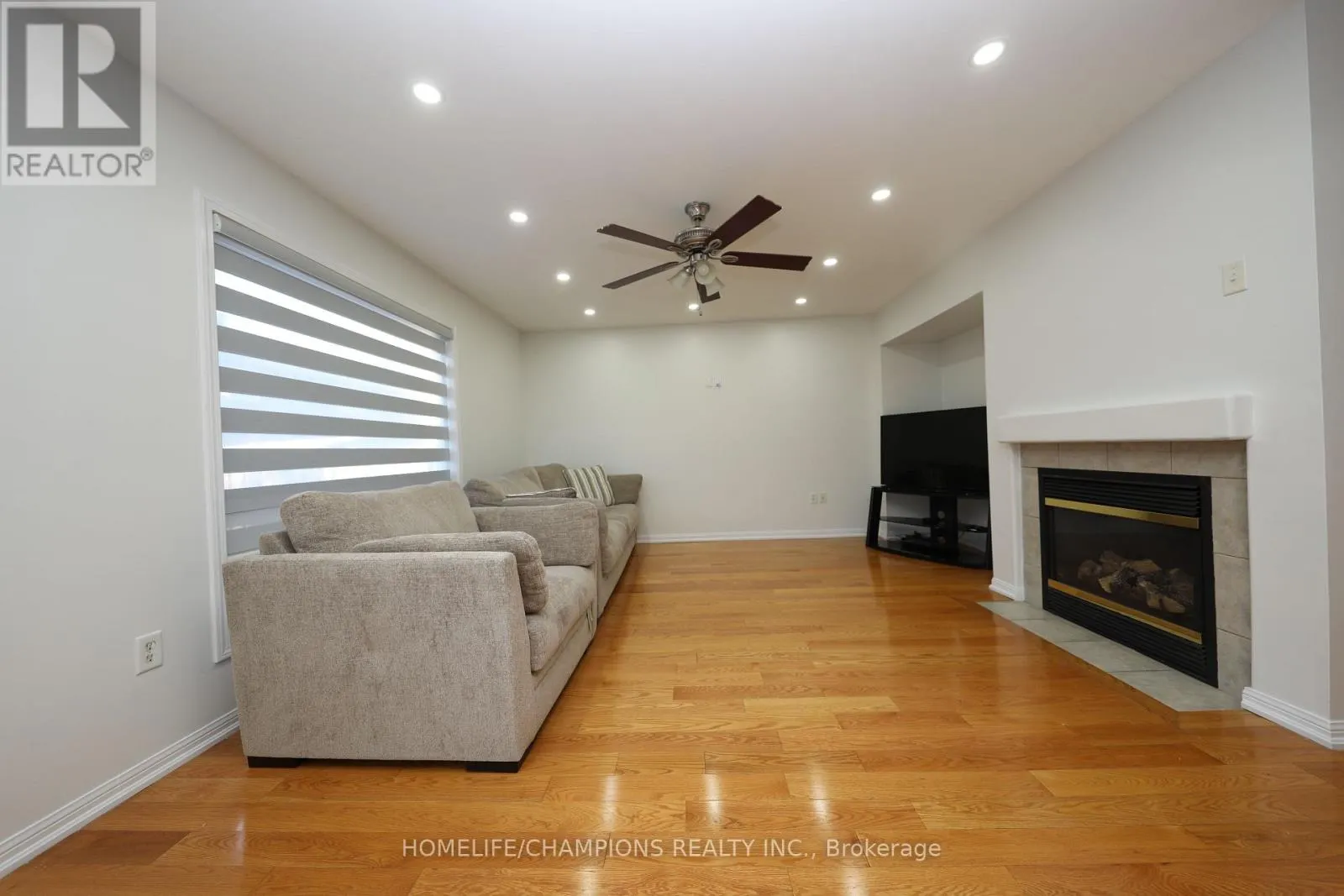38 BOBOLINK AVENUE