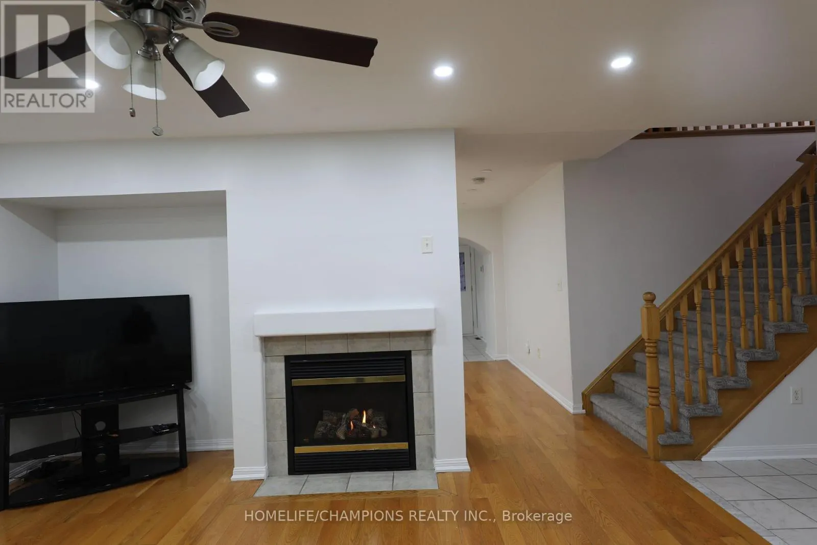 38 BOBOLINK AVENUE