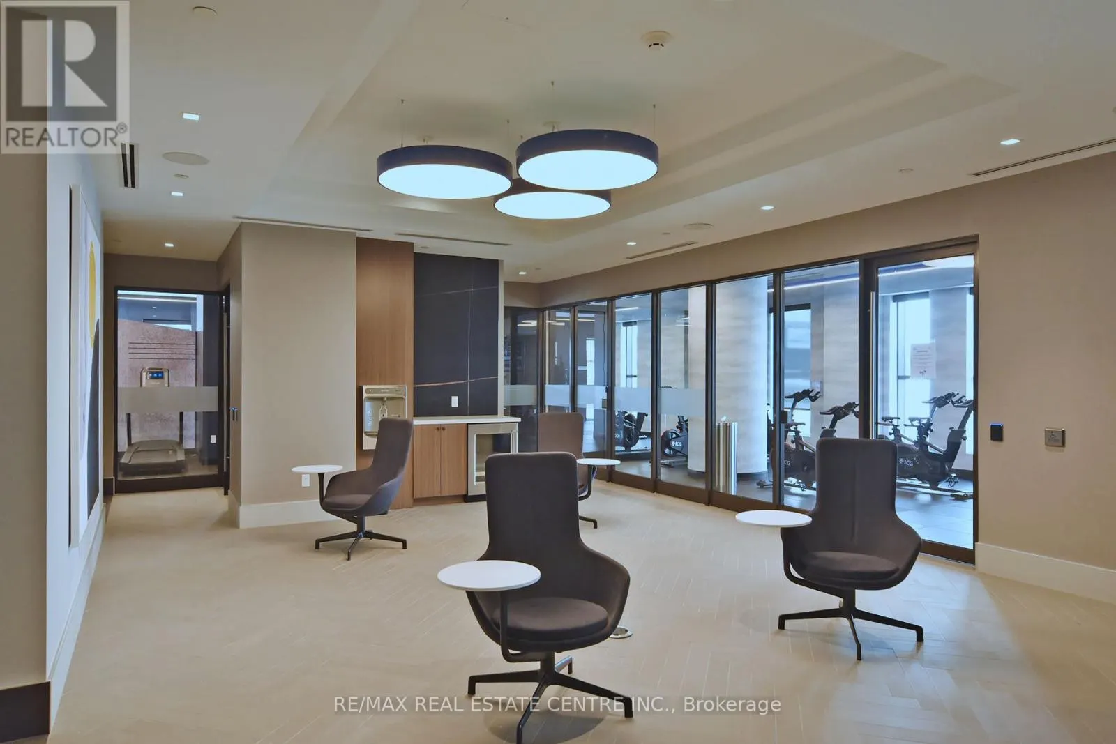 1216 - 2550 SIMCOE STREET
