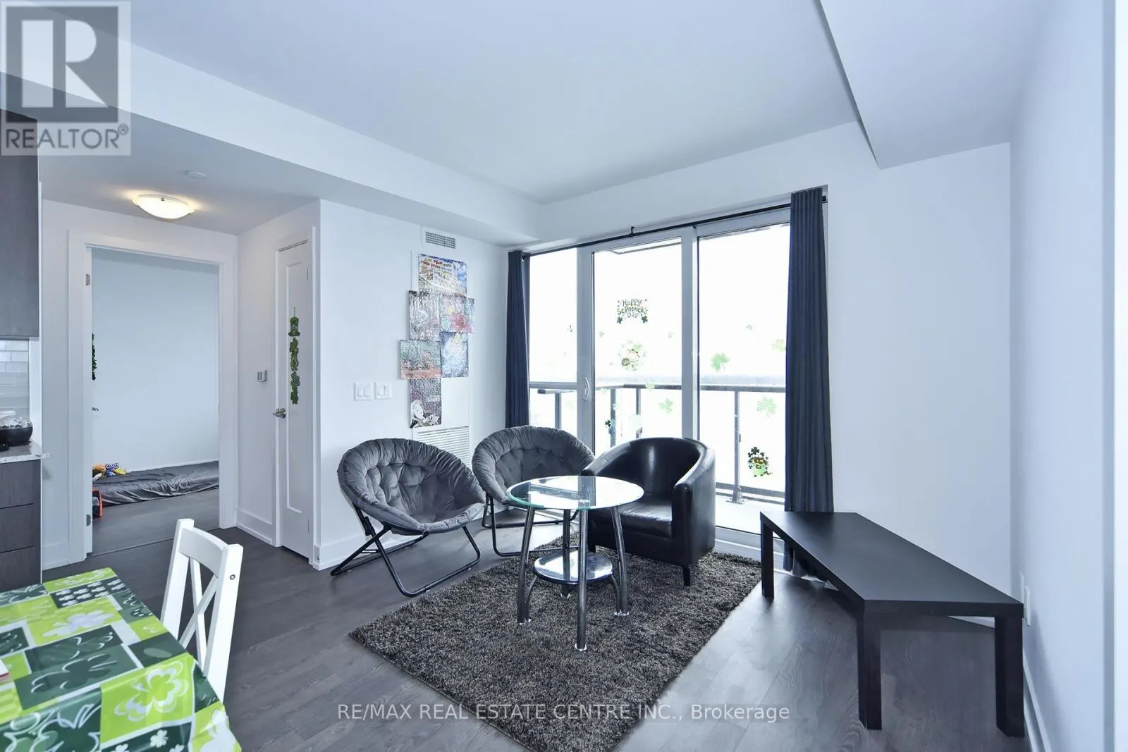 1216 - 2550 SIMCOE STREET