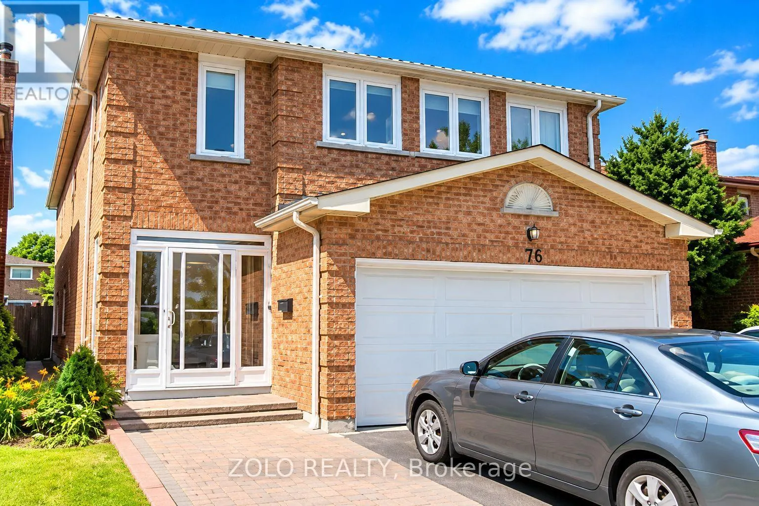 76 LANSBURY DRIVE W