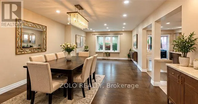 76 LANSBURY DRIVE W