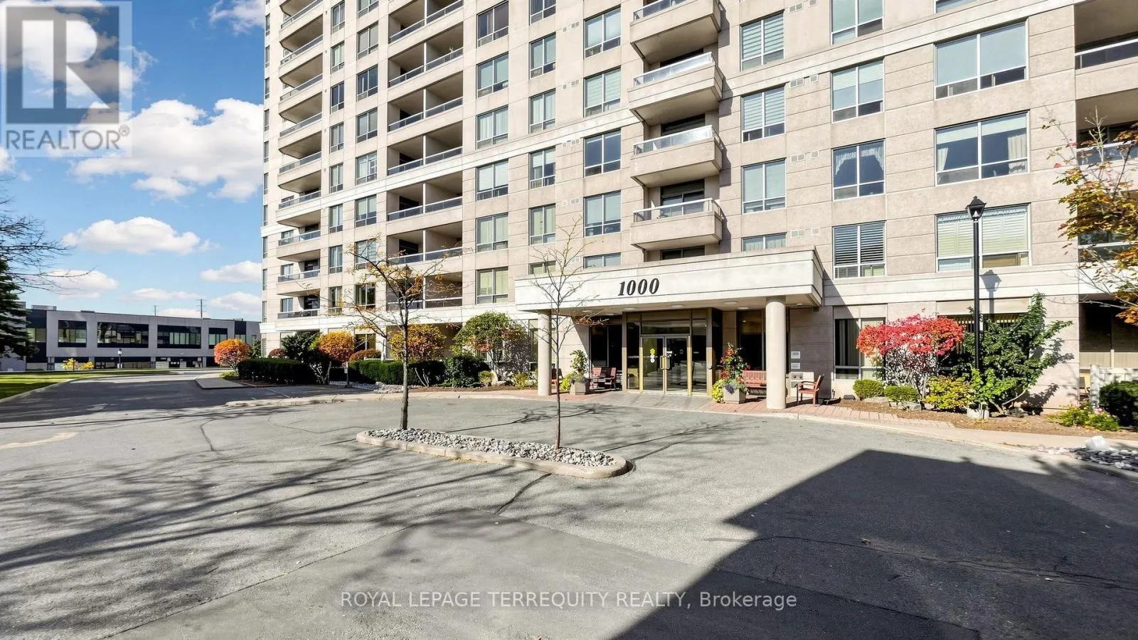 107 - 1000 THE ESPLANADE N