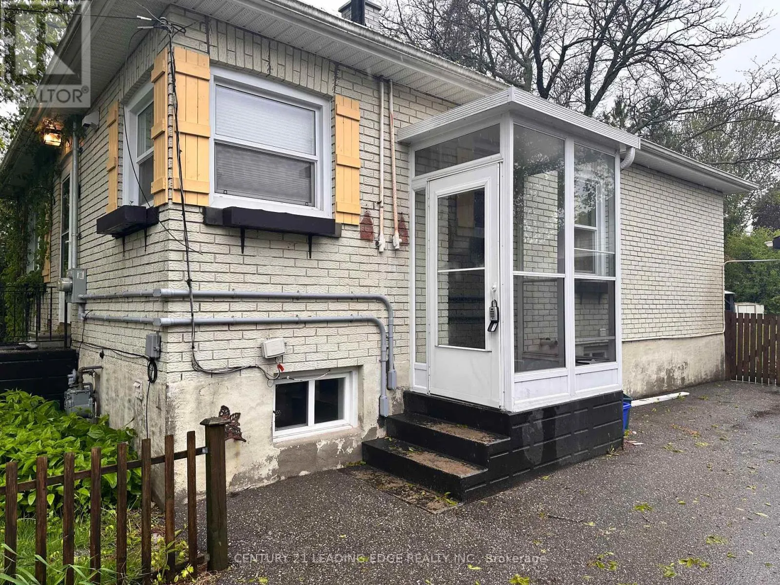 BSMT - 92 THICKSON ROAD N