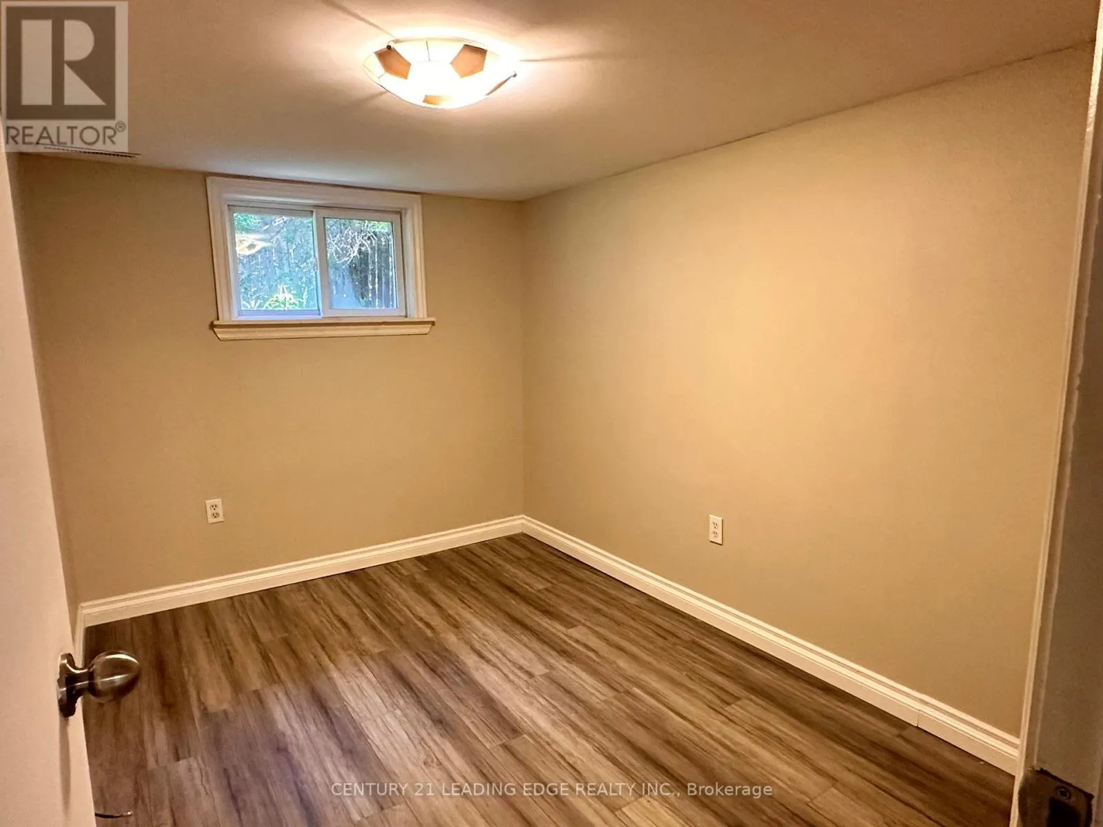 BSMT - 92 THICKSON ROAD N