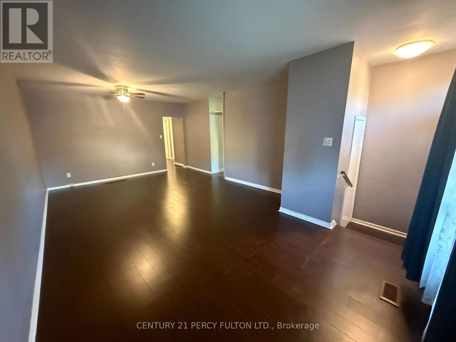 UNIT 1 - 220 ROSEDALE DRIVE