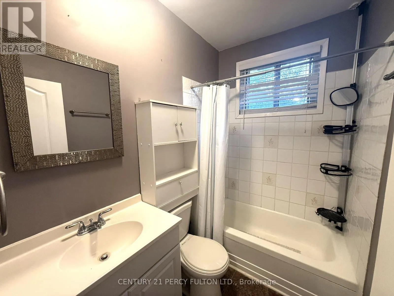UNIT 1 - 220 ROSEDALE DRIVE