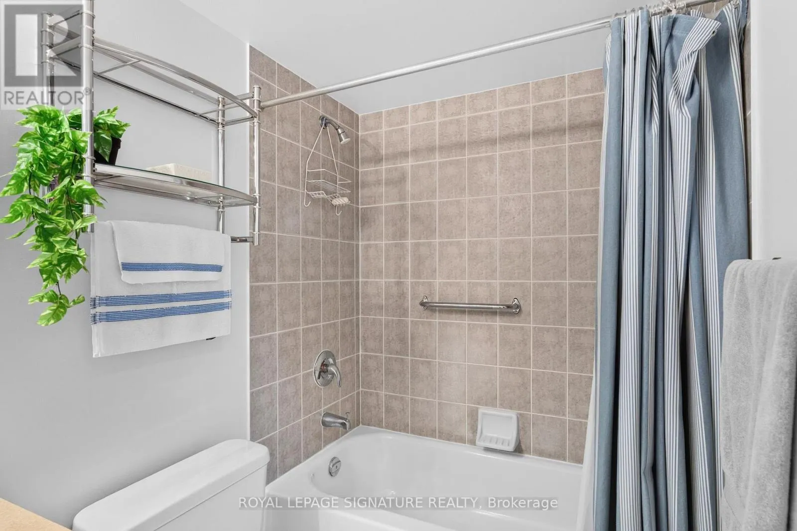610 - 1200 THE ESPLANADE ROAD N