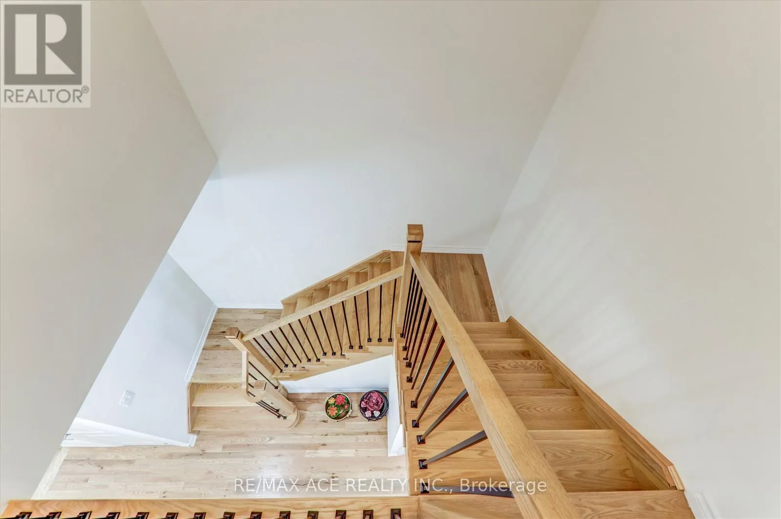 1152 SKYRIDGE BOULEVARD