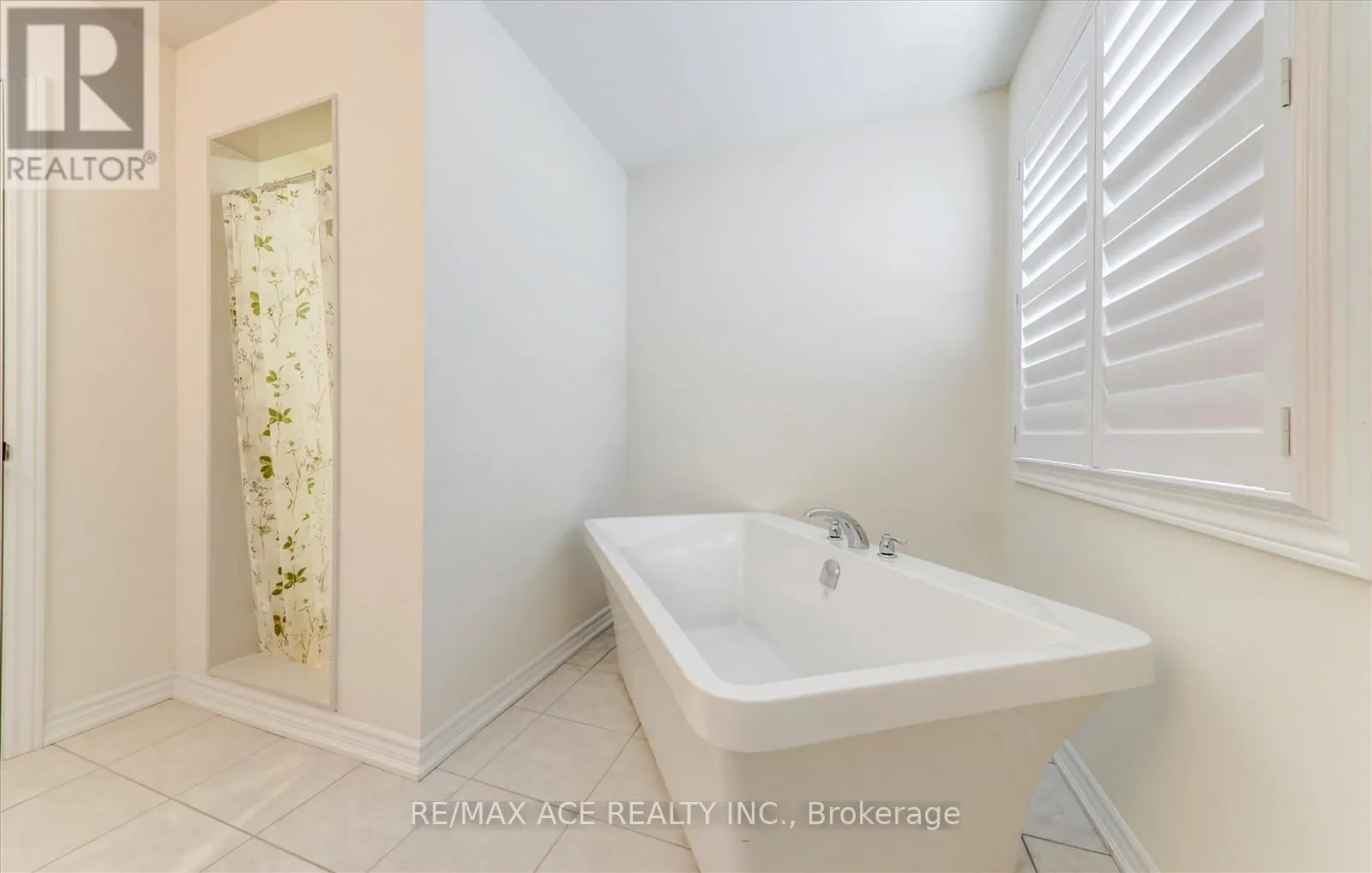 1152 SKYRIDGE BOULEVARD
