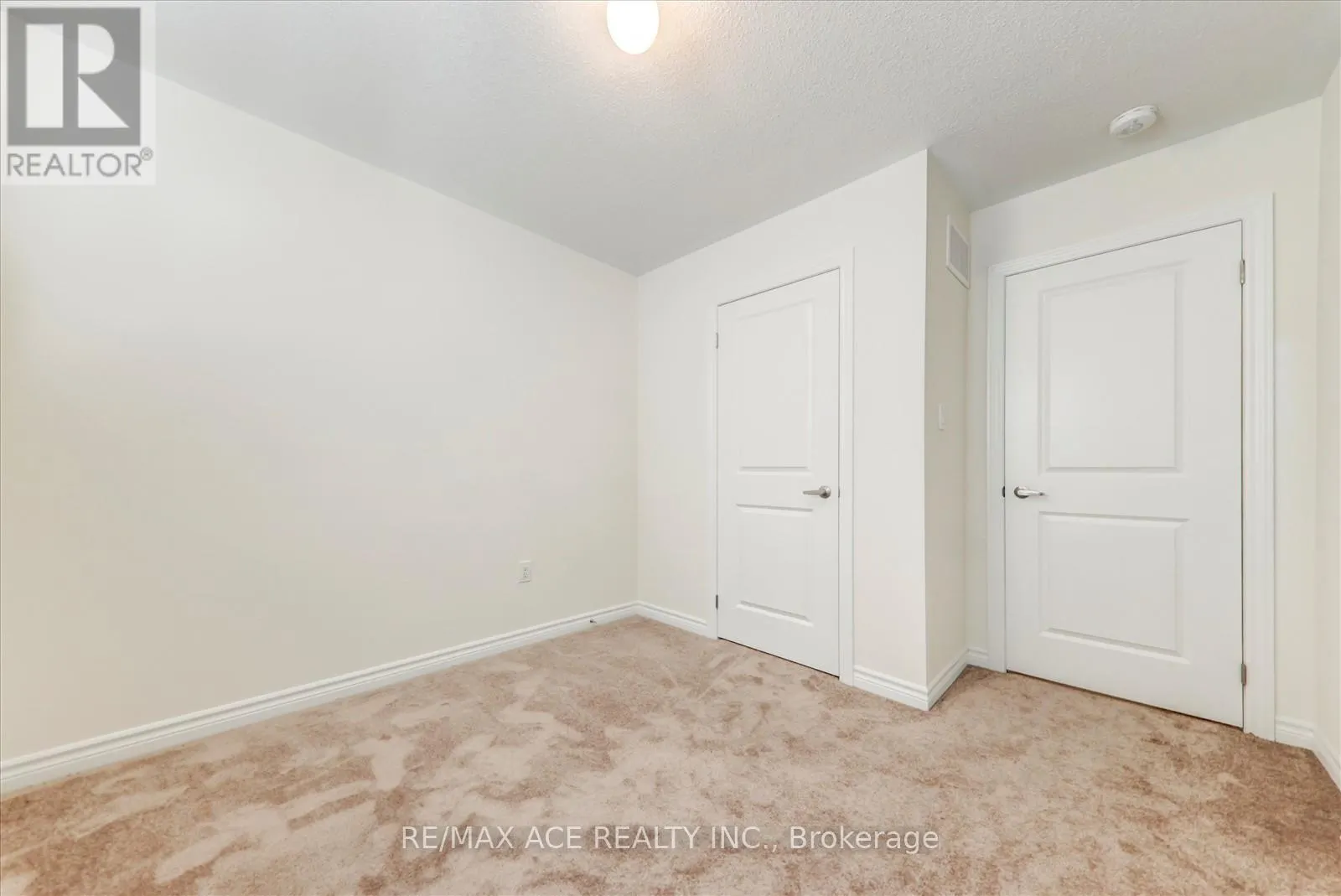 1152 SKYRIDGE BOULEVARD