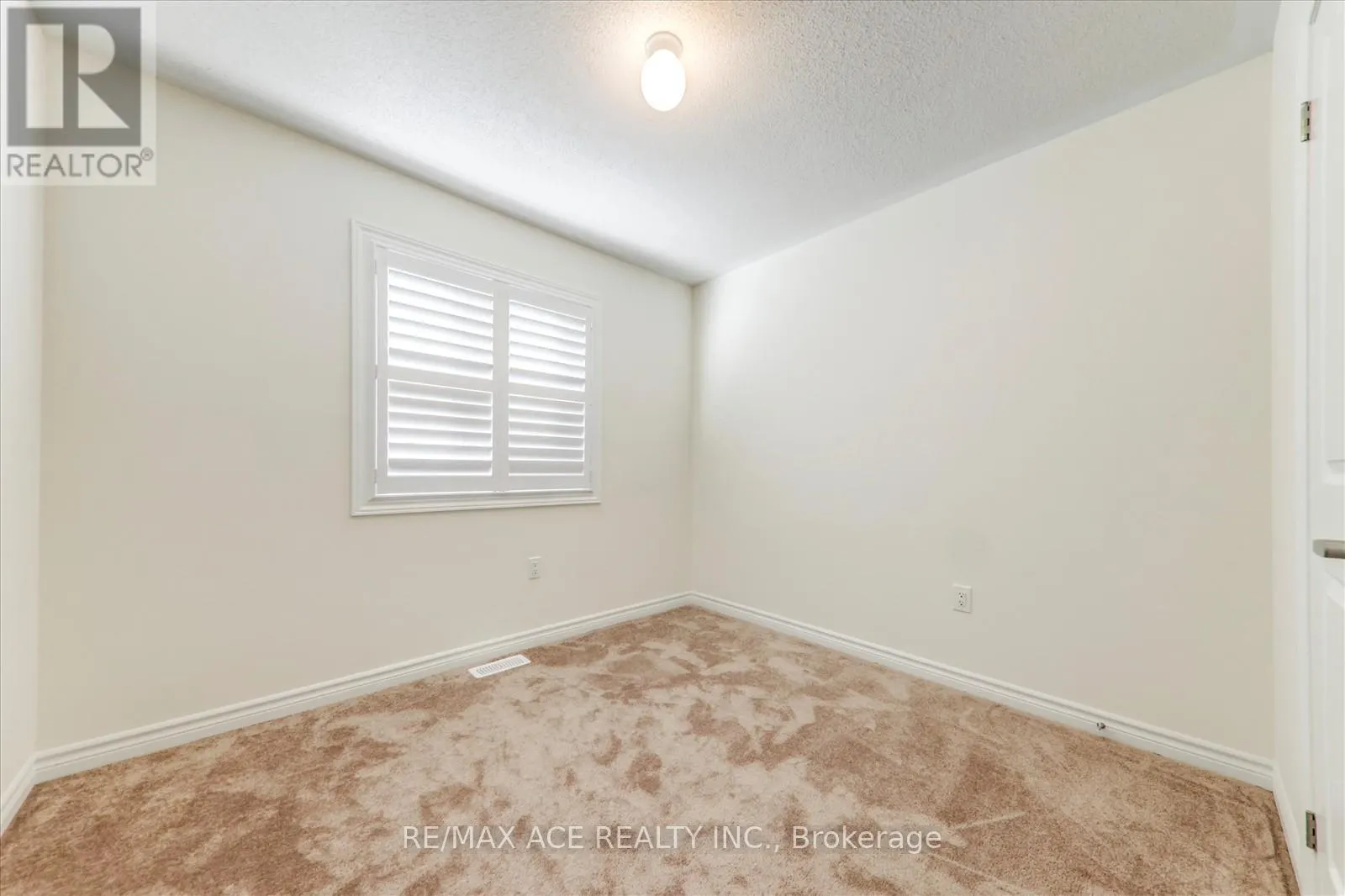 1152 SKYRIDGE BOULEVARD