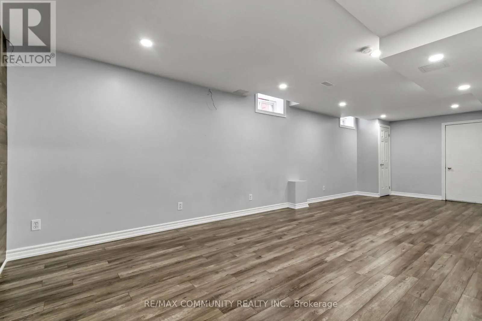 1376 TROWBRIDGE DRIVE