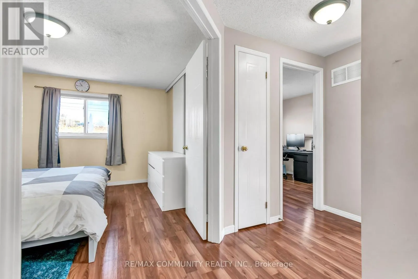 1376 TROWBRIDGE DRIVE