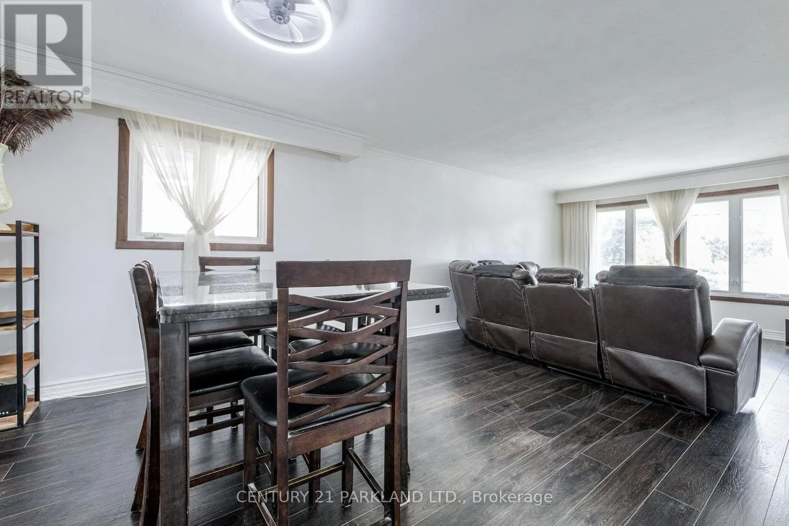 22 GATESVIEW AVENUE