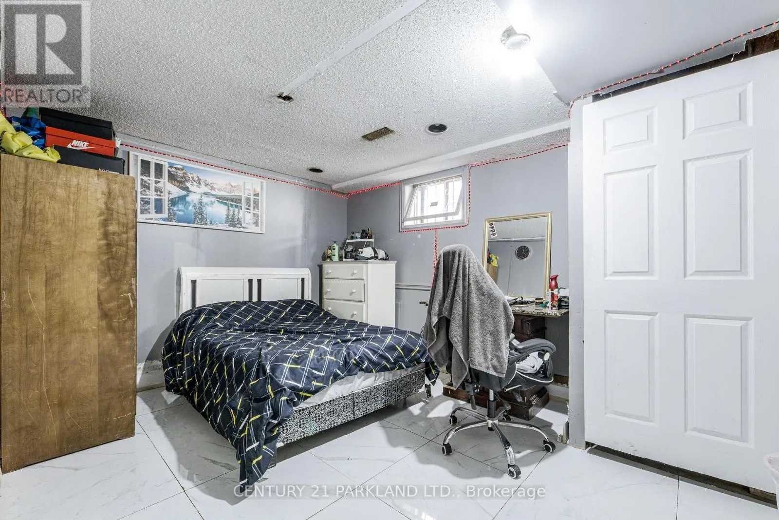 22 GATESVIEW AVENUE