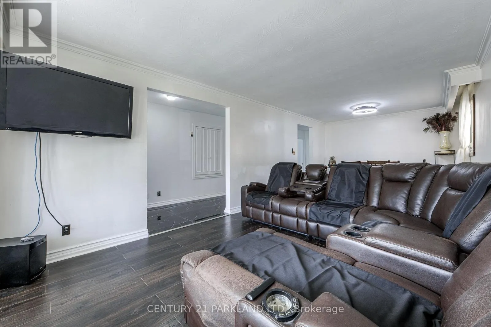 22 GATESVIEW AVENUE
