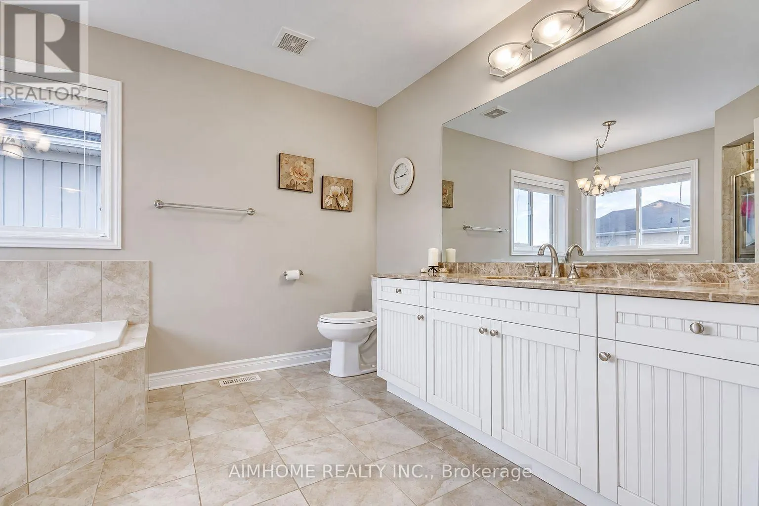 99 ROCKLAND CRESCENT
