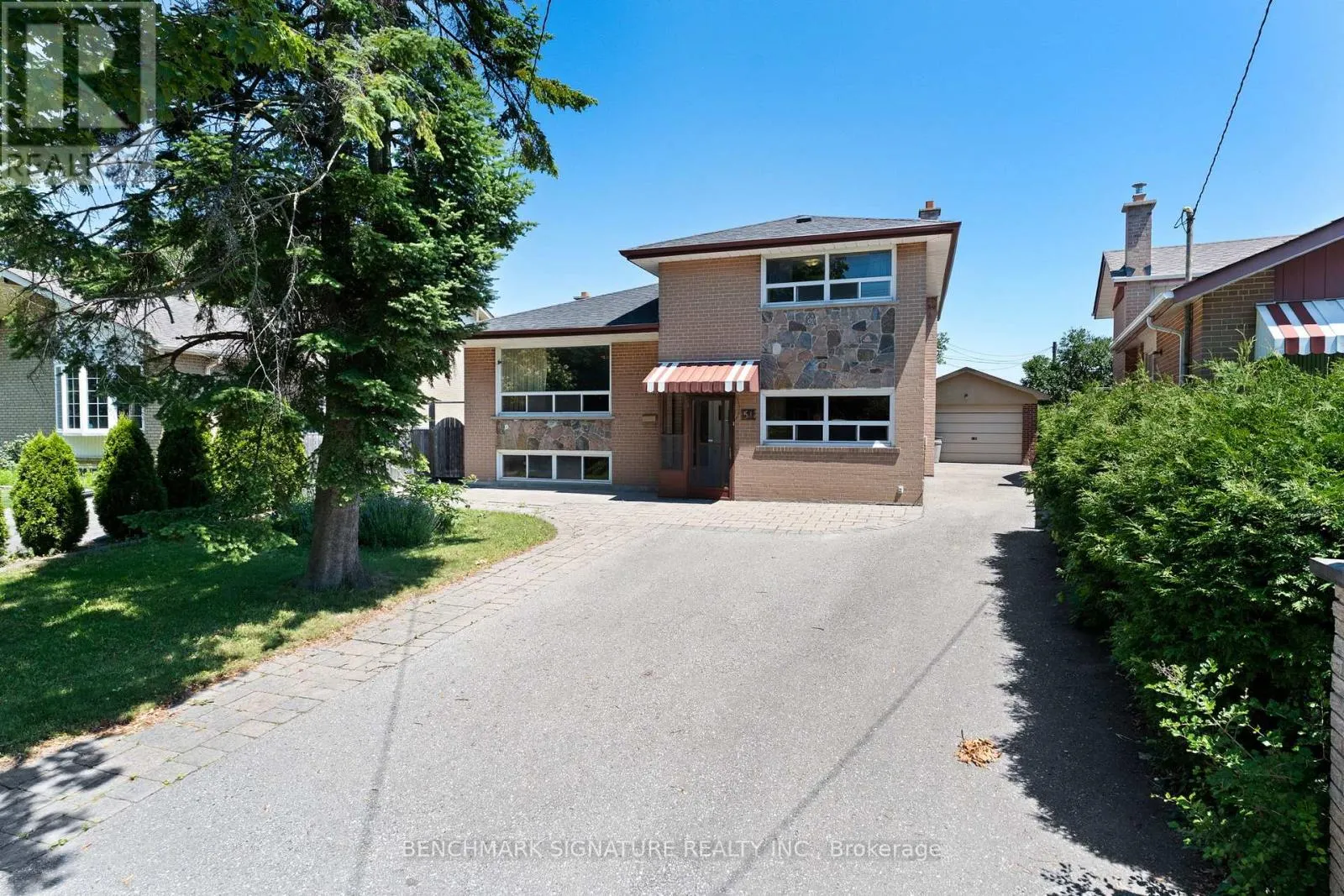 51 BAYBROOK CRESCENT