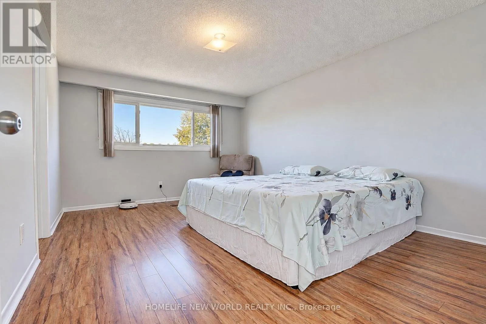 23 SHEPMORE TERRACE